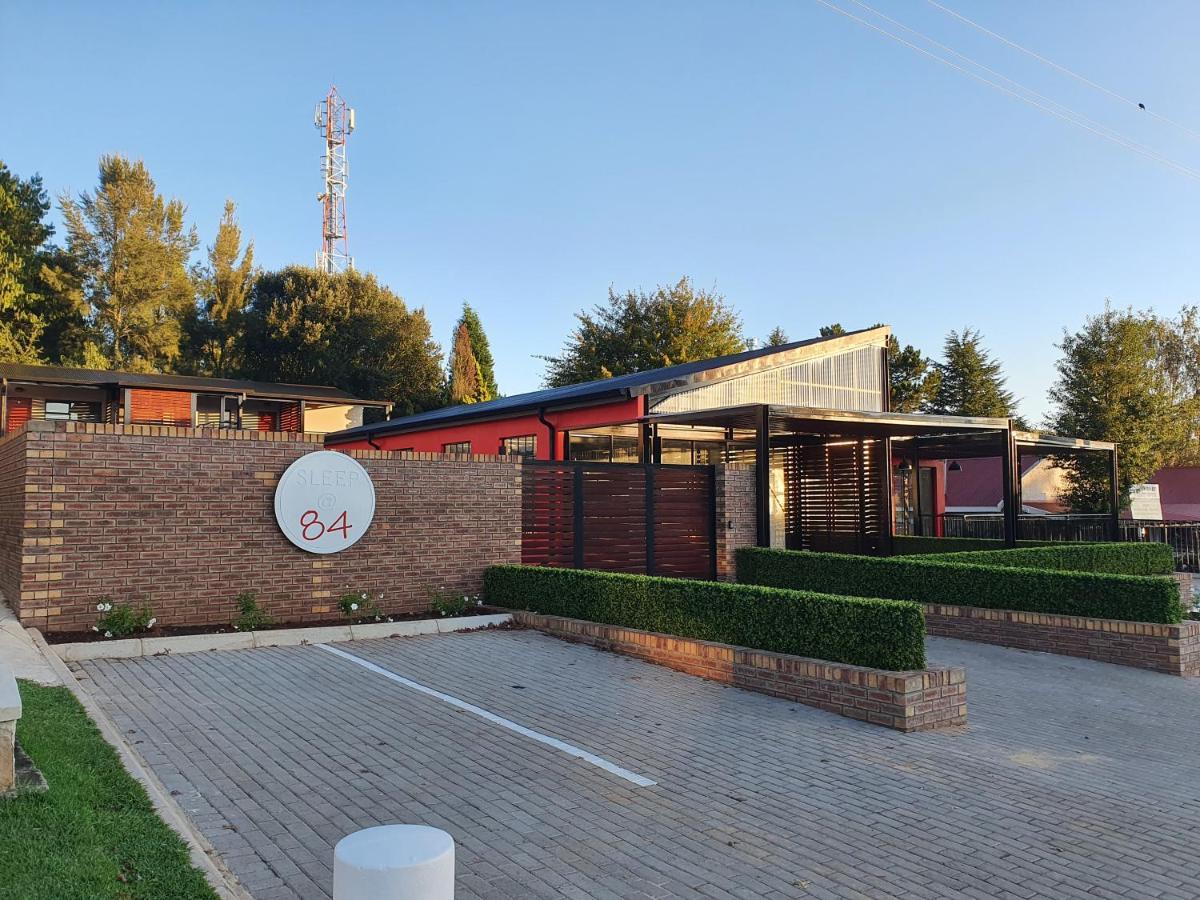 Sleep@84 Hotel Dullstroom Exterior photo